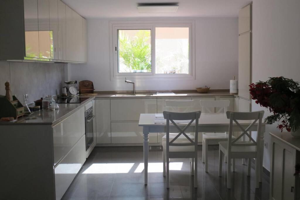 Luxury House With 3 Bedrooms, Sea Wiew And Swimming Pool In A Quiet Residence 圣地亚哥港 外观 照片